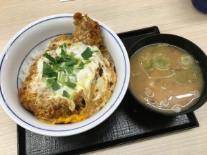 カツ丼＋とん汁