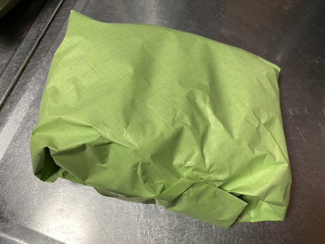 緑の包み紙
