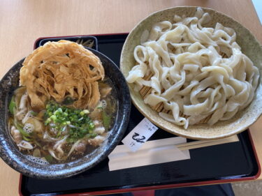 榛名十文字うどん 花木センター店 で 肉汁うどん を食す。前橋市亀里町、JAみのり館内で営業。