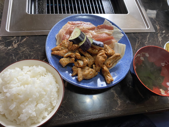 豚ロース＆ホルモン定食