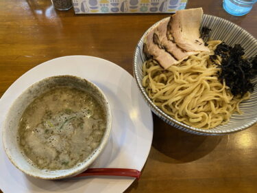 ごわ麺 一ノ里 で ざる を食す。前橋市大友町、セブンイレブン裏で営業。