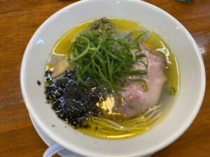 牡蠣塩らーめん