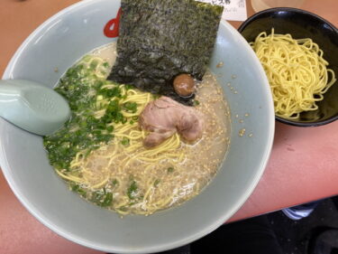 高崎市中尾町、山岡家 高崎中尾店 で 朝ラーメン + 替玉 を食す。