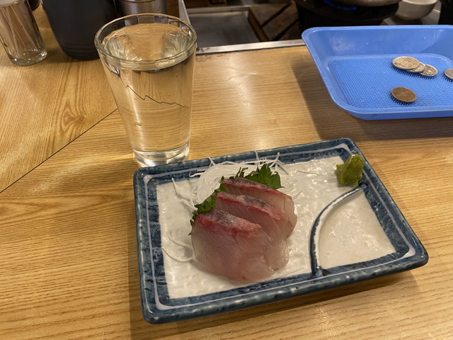 熱燗とカンパチ刺し